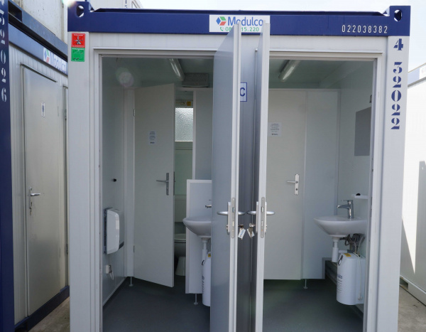 WC met 4 m³ opvangbak ( +/- 7,35 m² )