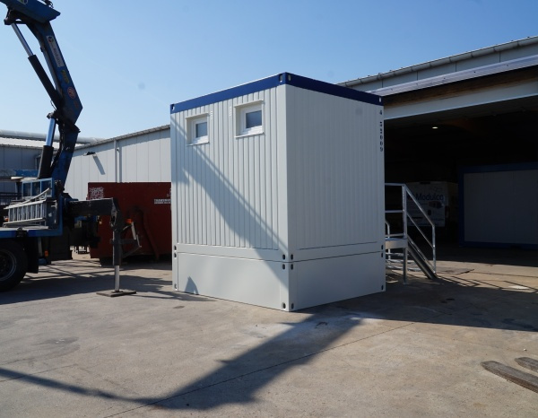 WC met 4 m³ opvangbak ( +/- 7,35 m² )