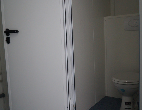 (WC63C) module WC H/D  600cm x 300cm avec couloir ( +/- 18,00 m² )