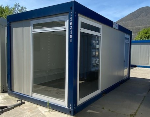 ( M63VC) Pop-up store +- 600 x 300 cm coin vitré ( +/- 18,00 m² )