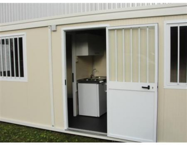( 833 - DINO ) 8X3M - EN 3 PARTIES, ENTRÉE, KITCHENETTE + TOILETTE
