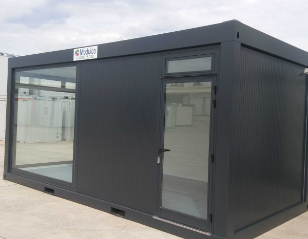 ( M63VC) Pop-up store +- 600 x 300 cm coin vitré ( +/- 18,00 m² )