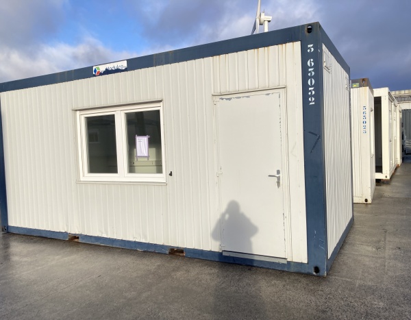 Module de +-600 x 300 cm 1 fenêtres || 5950,00 € ||