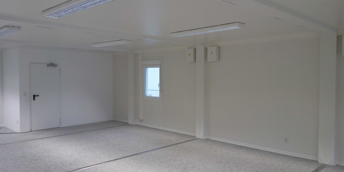 6 geschakelde units van +- 900 x 300 cm die een module vormen van  +- 900 x 1800 cm - slide 3