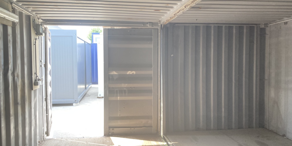 OCCASION : 2 CONTAINERS DE STOCKAGE 20" Gris Assemblés pour former un container de 40" - slide 4