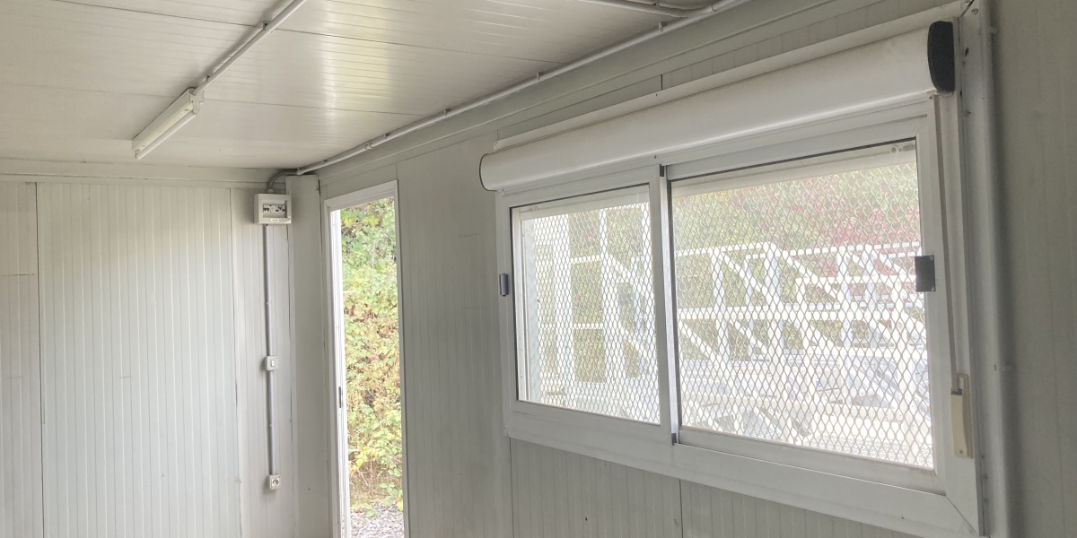 Module avec grillage de +- 600 x 245 cm || 6450,00 € || - slide 1
